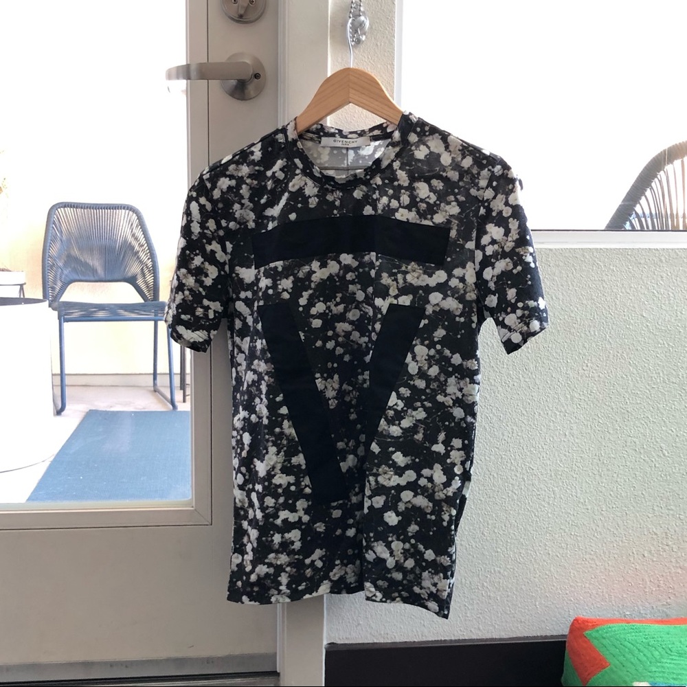 Givenchy T-Shirt
